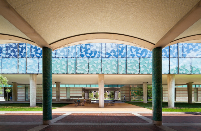 Корпус факультета физики Брокман-холл университета Райса © Michael Moran/OTTO