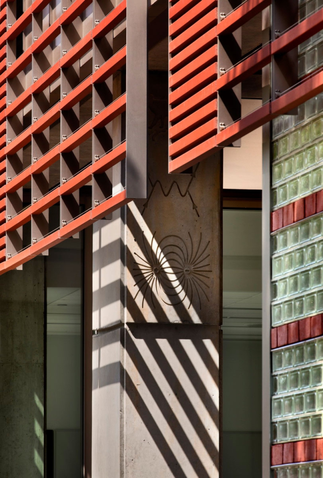 ������ ���������� ������ �������-���� ������������ ����� � Peter Aaron/OTTO