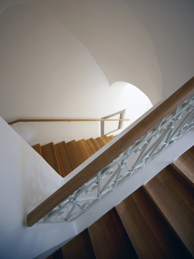 ����� �������� Baroque Court Apartments. ���� ������������� OFIS arhitekti. ��������� Tomaz Gregoric, Jan Celeda