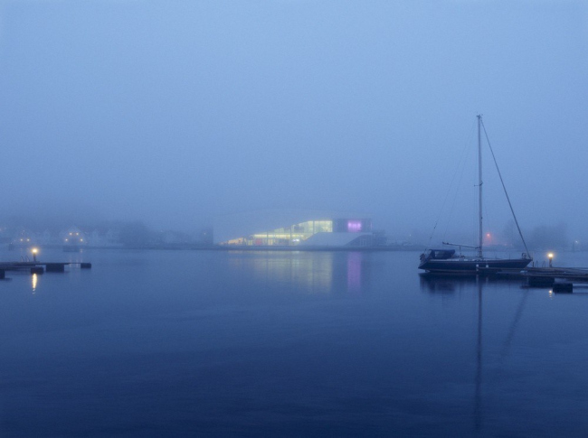 ���������� ����� Buen � Adam Mørk