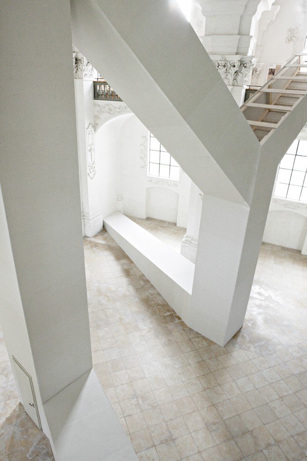 ����������� Be, Leave. ���� Gina Folly � Florian Graf