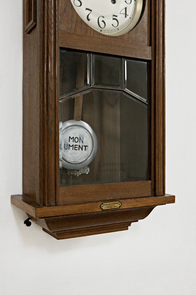 ������ MO(NU)MENT. ���� Gina Folly � Florian Graf