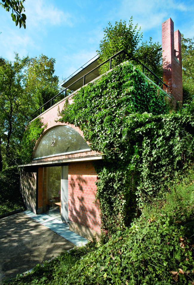 ���������� ��������� ��������������� - ������������� ���������� �� ����. ���������� Pavol Panak (����������, ��������). ���������� Tomas Manina.