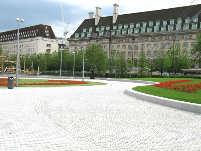 ������� ������� - ������������� � West 8