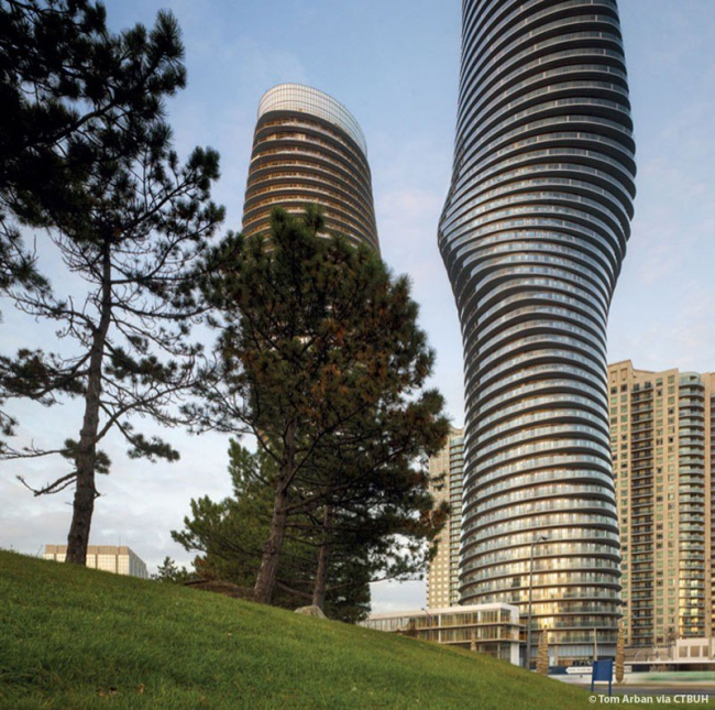 ����� �������� Absolute World Towers � Tom Arban