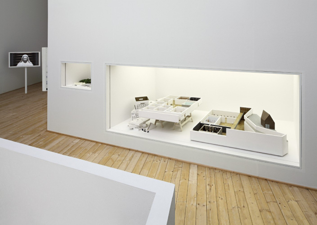 �������� Schaulager Satellite � Tom Bisig