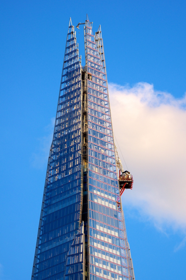  The Shard. : Paul Hudson via flickr.com.  CC BY 2.0