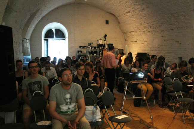 'Arch-Meeting'. �� ����� �����������