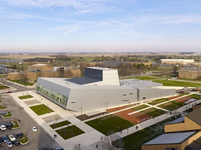 ����� �������� ������ ������������ �������-���� � Bruce Damonte