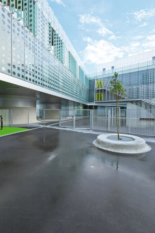 ������� ��� � ��������� ����� � ������ ��. ����� ������� � Brenac & Gonzalez 