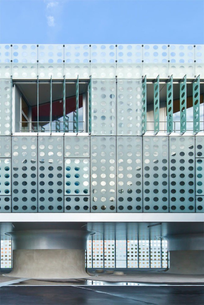 ������� ��� � ��������� ����� � ������ ��. ����� ������� � Brenac & Gonzalez 