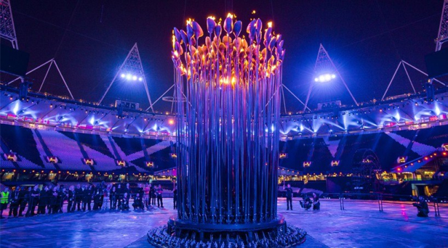 Чаша Олимпийского огня Игр-2012 в Лондоне. Фото © LOCOG