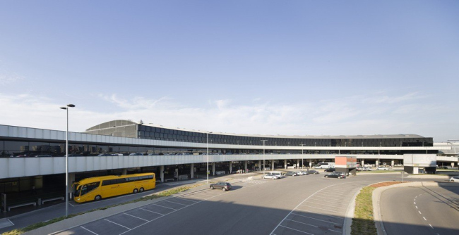 Терминал Skylink Венского международного аэропорта © Werner Huthmacher