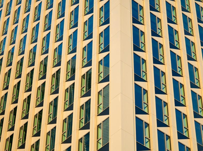 ����� Tower 185 � Klaus Helbig