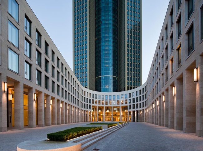 ����� Tower 185 � Klaus Helbig