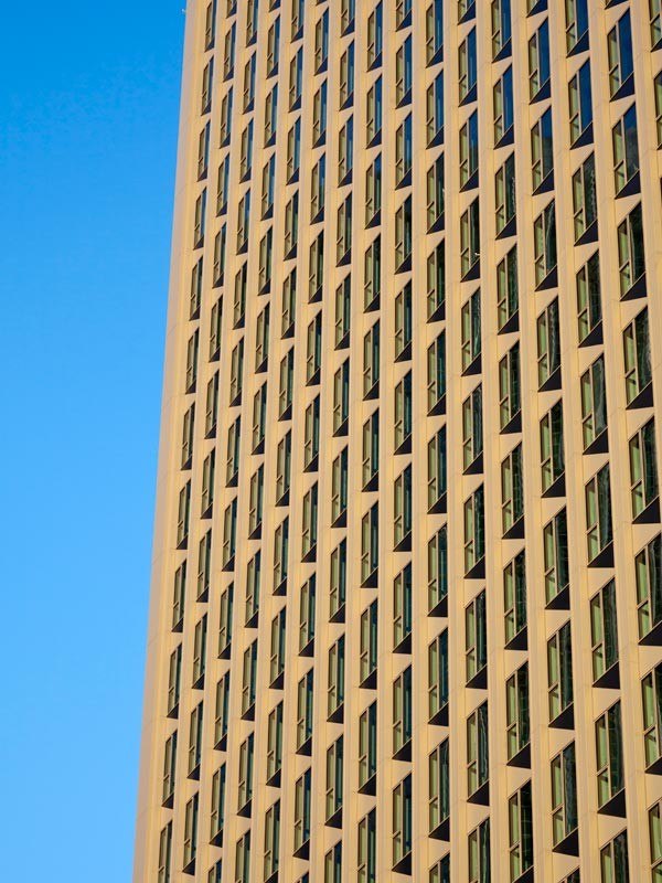 ����� Tower 185 � Klaus Helbig