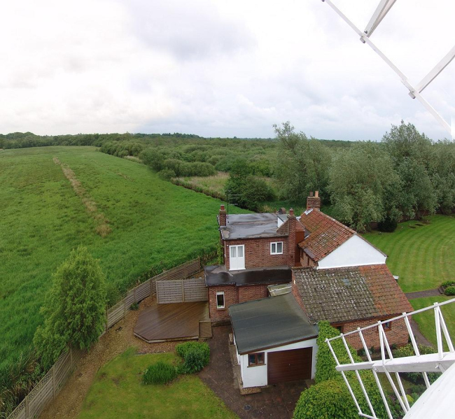 ������ ���������� � ���� ��������, ������� ������ ������-����. � Acme