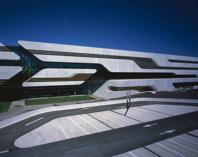 �������� Pierresvives � Hélène Binet