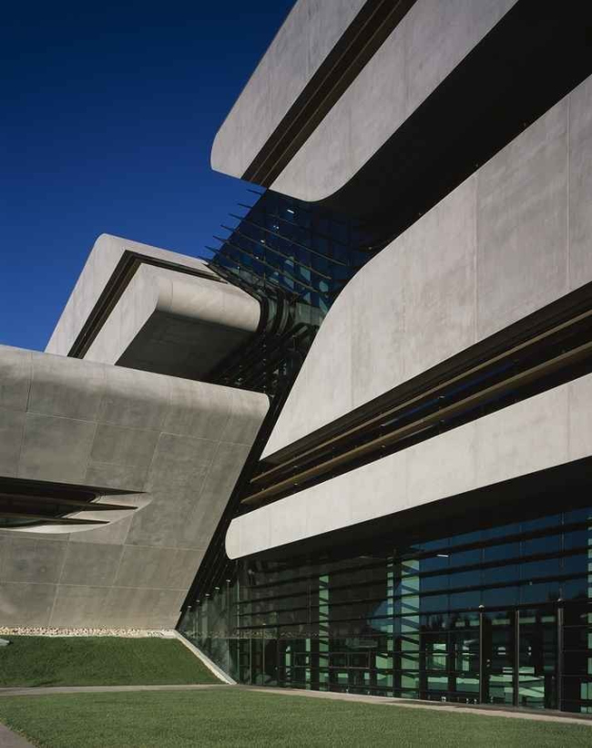 �������� Pierresvives � Hélène Binet