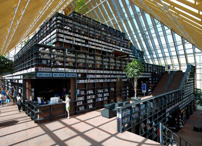 Библиотека Boekenberg в Спейкениссе © Jeroen Musch