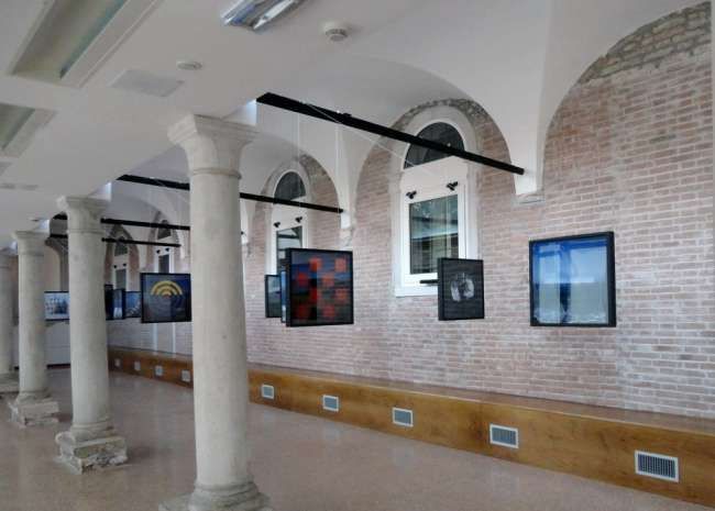   .     .     / Giada Dalla Bonta