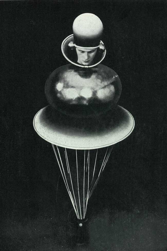 ����� �������. ������ �� �������������� ������. / Schlemmer, Oskar. Die Bühne im Bauhaus. München, 1925
