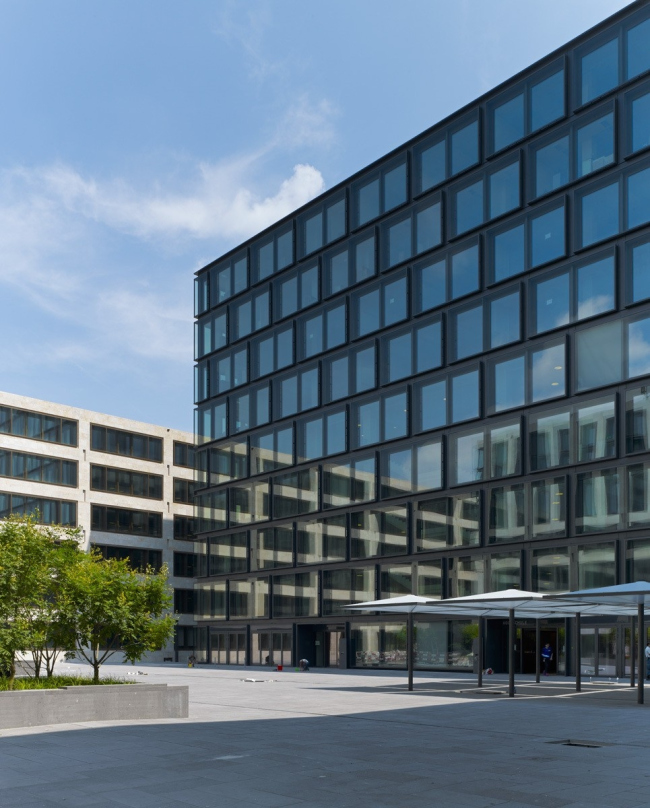 ������ ��������������� ��������� ������ � �������� Europaallee. ����: Stefan Müller