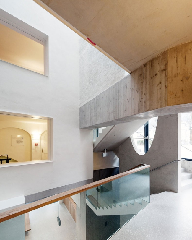 ������ ��������� - ������������� � Lukas Schaller