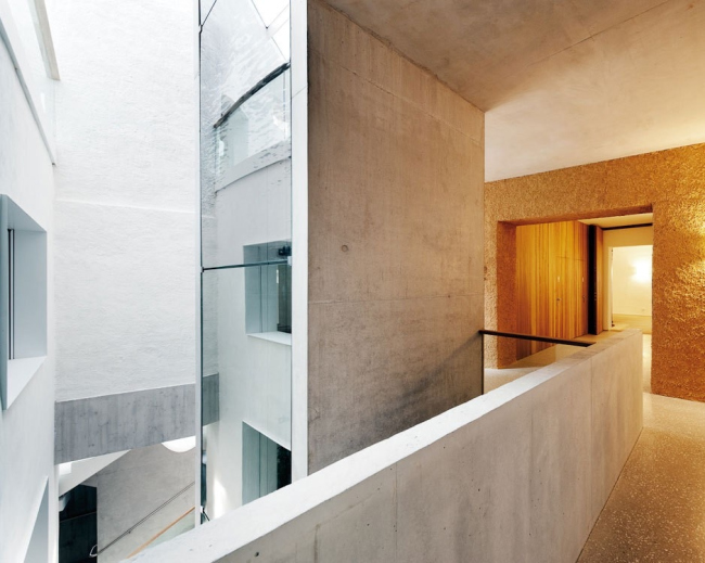 ������ ��������� - ������������� � Lukas Schaller