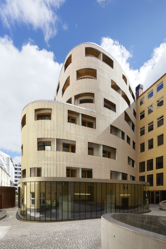 ����� Paasitorni. ���� � Marko Huttunen. ������������� K2S Architects