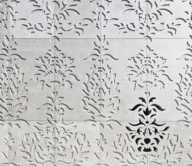 ����� � ���-������ � Luc Boegly