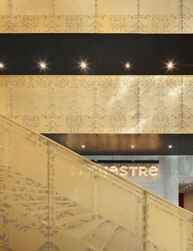 ����� � ���-������ � Luc Boegly