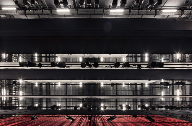 ����� � ���-������ � Luc Boegly