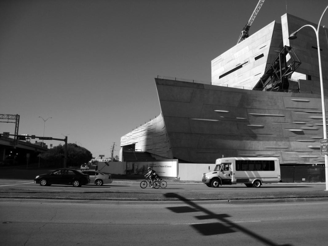 ����� ������� � ����� ����� � �������� ������������� � Morphosis