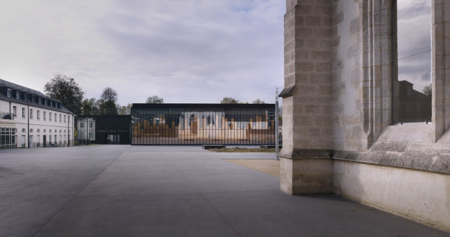 ���������� ��� � ��������� ����� ������� ������ ���� � Julien Lanoo