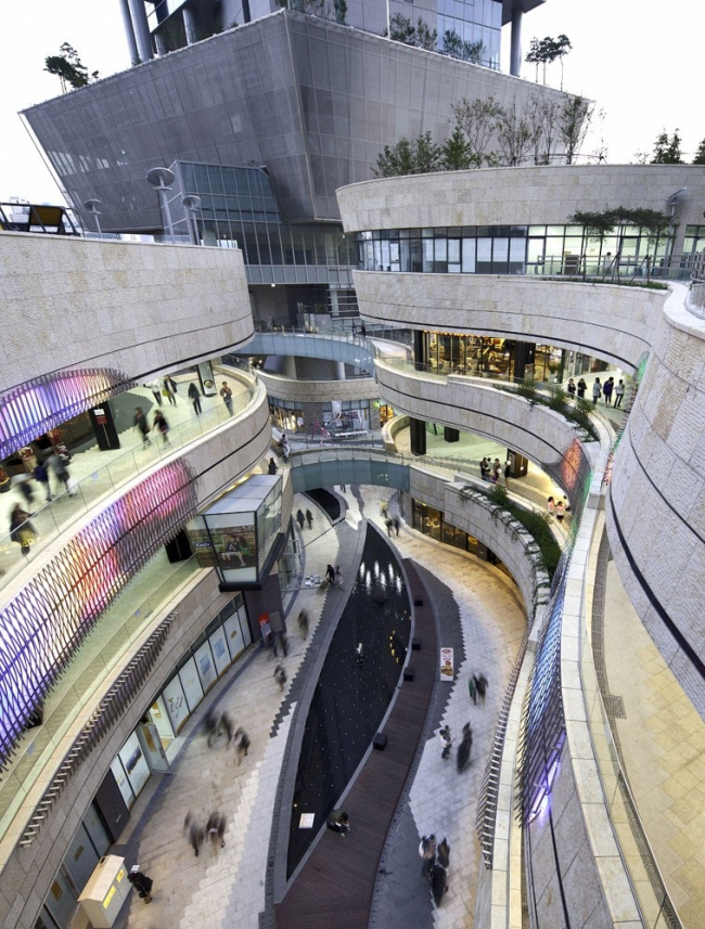 ������������������� �������� Mecenatpolis � Jerde Partnership