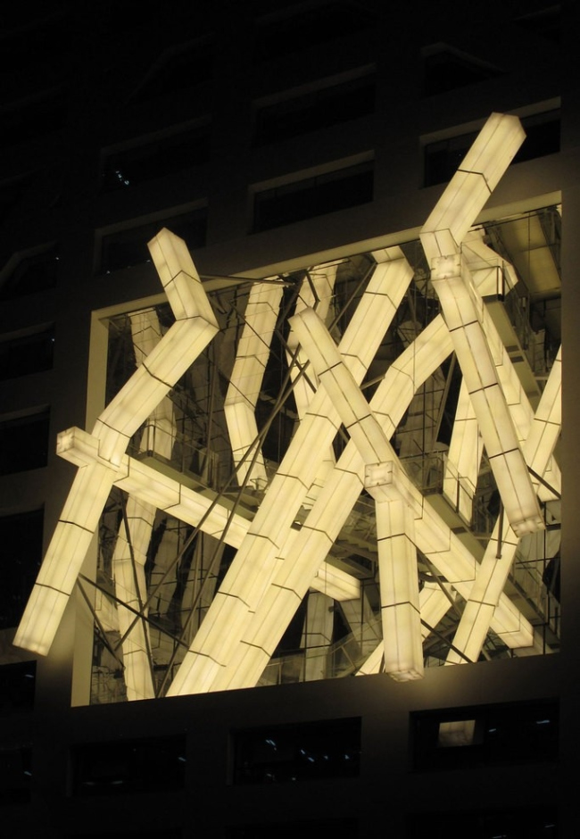 �������� Sliced Porosity Block. �������� �������� ����� � Steven Holl Architects