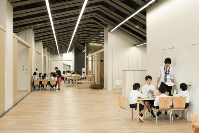 Начальная школа университета Тэйкё © Kengo Kuma and Associates