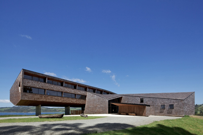 ����� Refugia � Nico Sahie