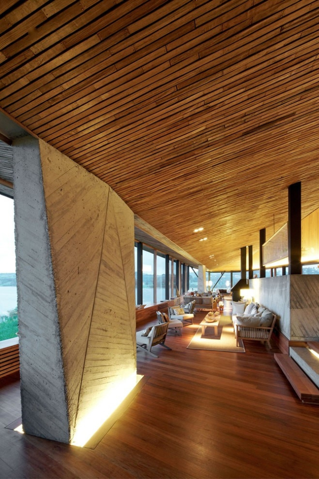 ����� Refugia � Nico Sahie