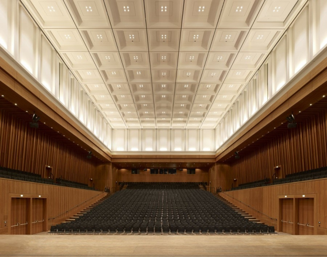 Концертный зал Штадтхалле © Stefan M&#252;ller