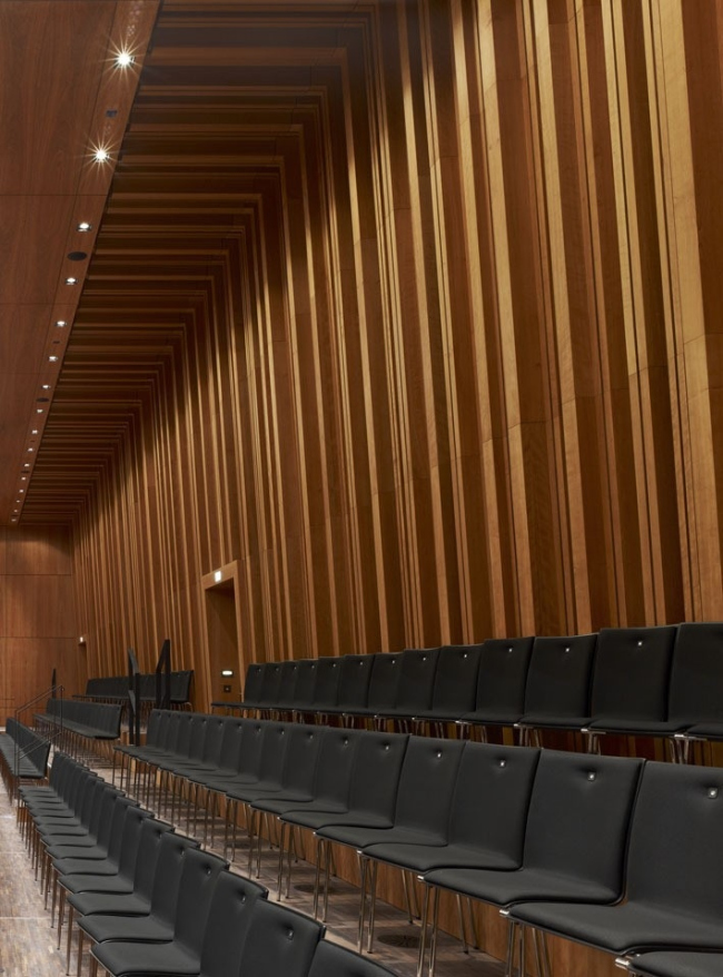 ���������� ��� ���������� � Stefan Müller