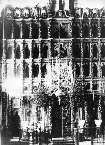 Иконостас храма Святителя Николая Чудотворца, что на Щепах Иконостас храма Святителя Николая Чудотворца, что на Щепах