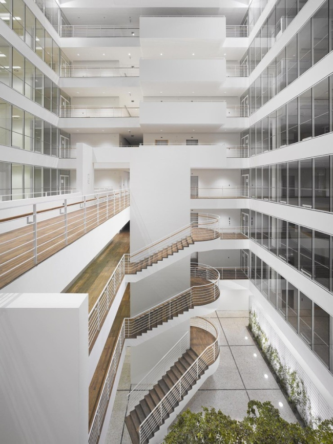 ������� ������ City Green Court � Roland Halbe