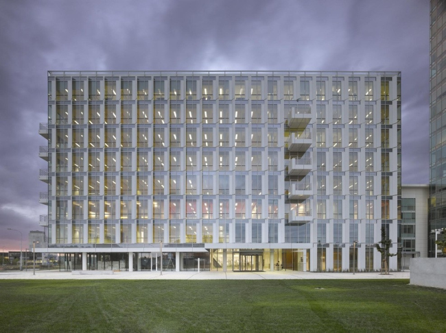 ������� ������ City Green Court � Roland Halbe