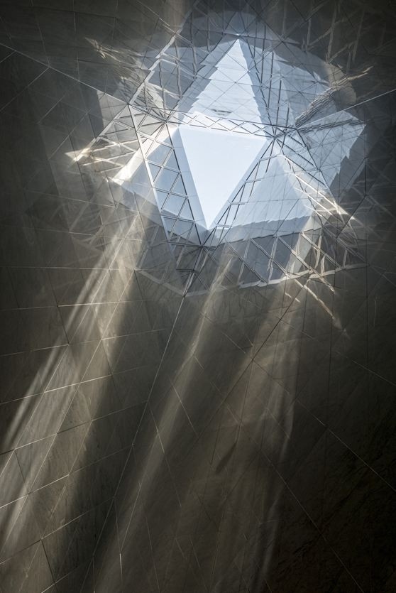 ��������� Me London Hotel � �������� ������������� � Foster + Partners