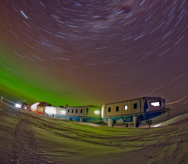 Антарктическая станция Halley VI © Anthony Dubber
