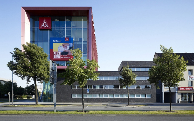 ��� ���������� � Schneider+Schumacher