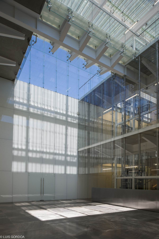 ����� ������ - ������������� � Luis Gordoa