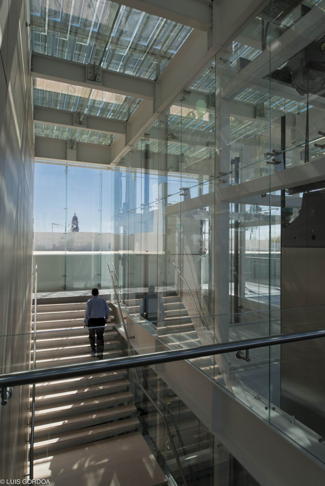 ����� ������ - ������������� � Luis Gordoa